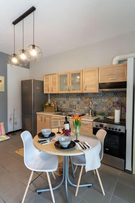 Elenis Cozy Apartment Lárisa Eksteriør bilde